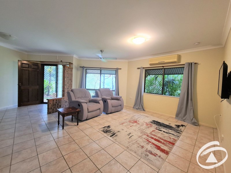 4 Fletcher Court, Bentley Park QLD 4869