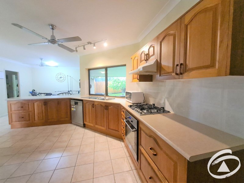 4 Fletcher Court, Bentley Park QLD 4869