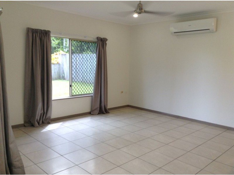 24 Roderick Street, Bentley Park QLD 4869