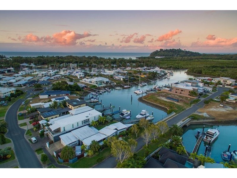 48 Harbour Drive, Trinity Park QLD 4879
