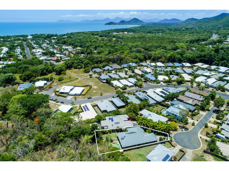 16 Retreat Close, Palm Cove QLD 4879