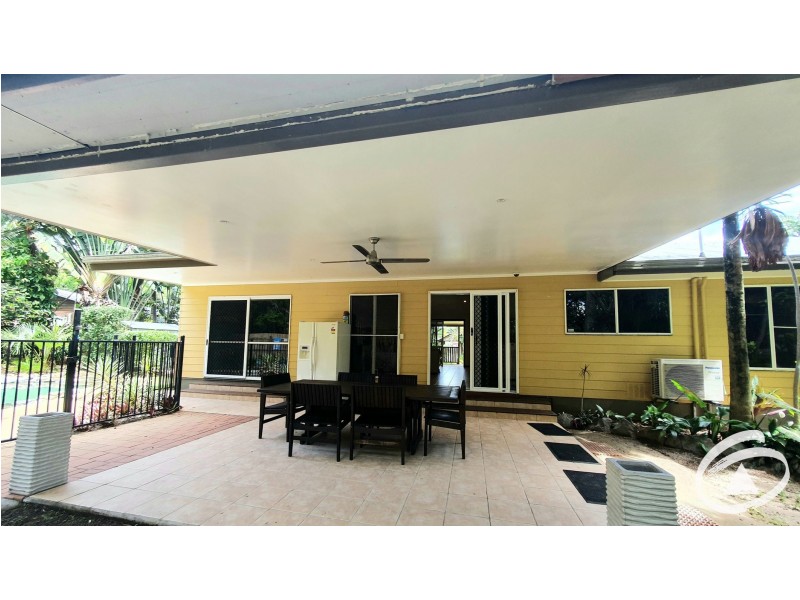 1 Torquay Close, Kewarra Beach QLD 4879
