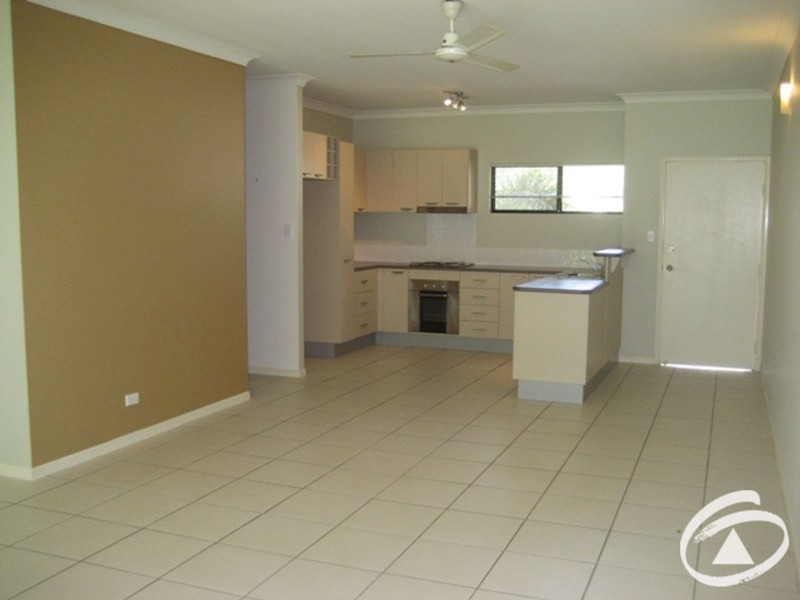 8/199 Kamerunga Road, Freshwater QLD 4870