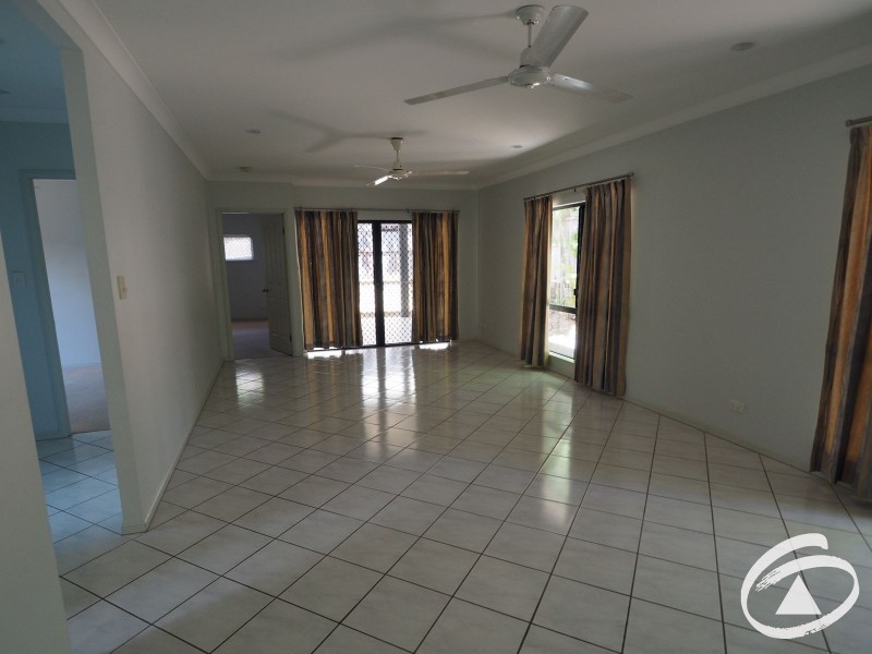 5 Mia Street, Kewarra Beach QLD 4879