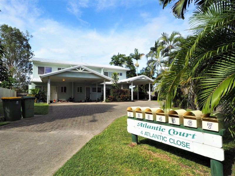 3/4 Atlantic Close, White Rock QLD 4868