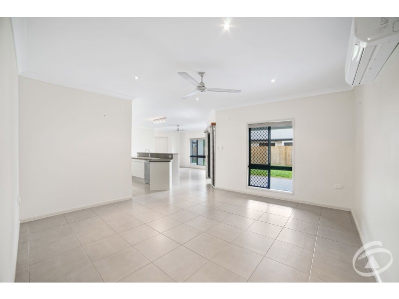16 John Malcolm Street, Redlynch QLD 4870