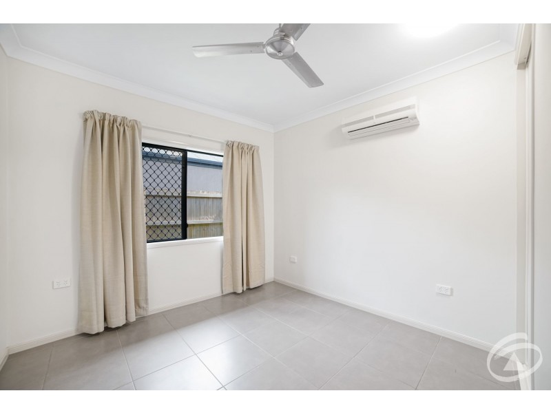 16 John Malcolm Street, Redlynch QLD 4870
