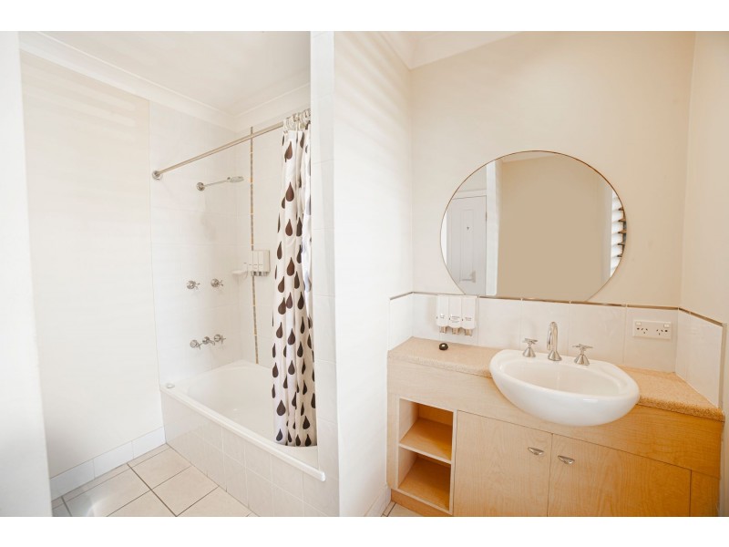 19/232 Grafton Street, Cairns North QLD 4870