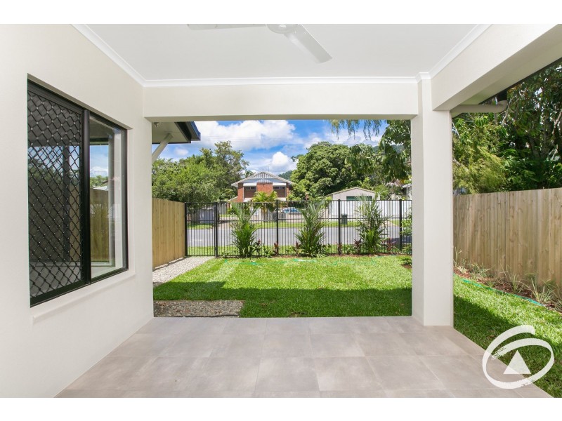 2/116 Callaghan Street, Mooroobool QLD 4870