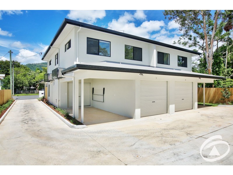 2/116 Callaghan Street, Mooroobool QLD 4870