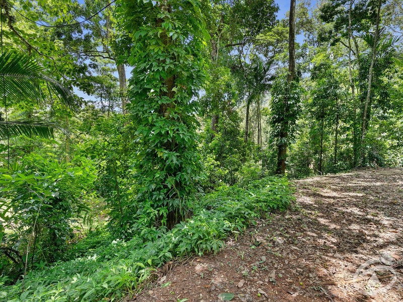134-148 Stanton Road, Smithfield QLD 4878