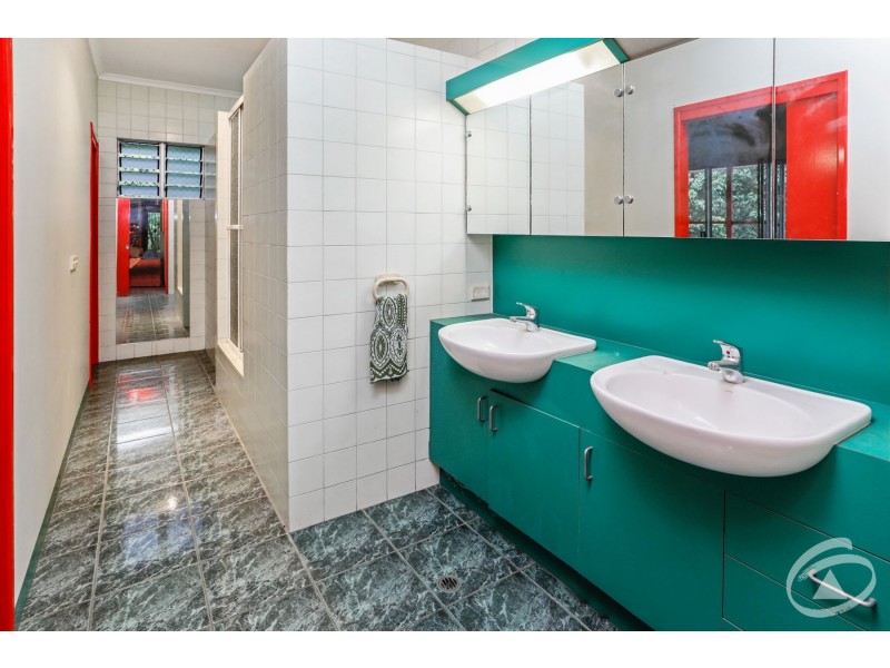 2-4 Knight Road, Smithfield QLD 4878