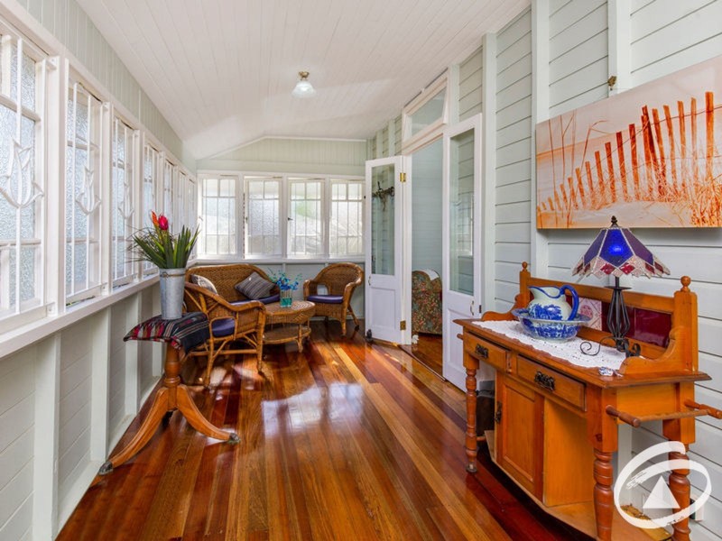 53 Moody Street, Mooroobool QLD 4870