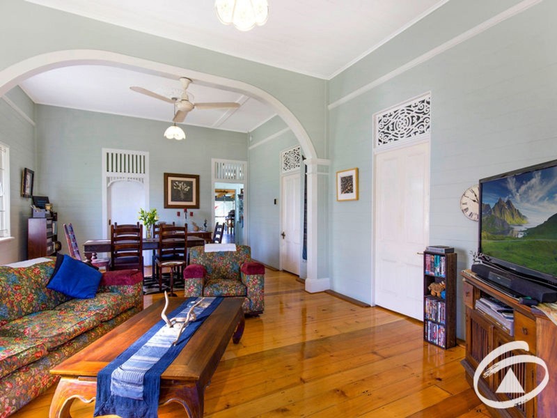 53 Moody Street, Mooroobool QLD 4870