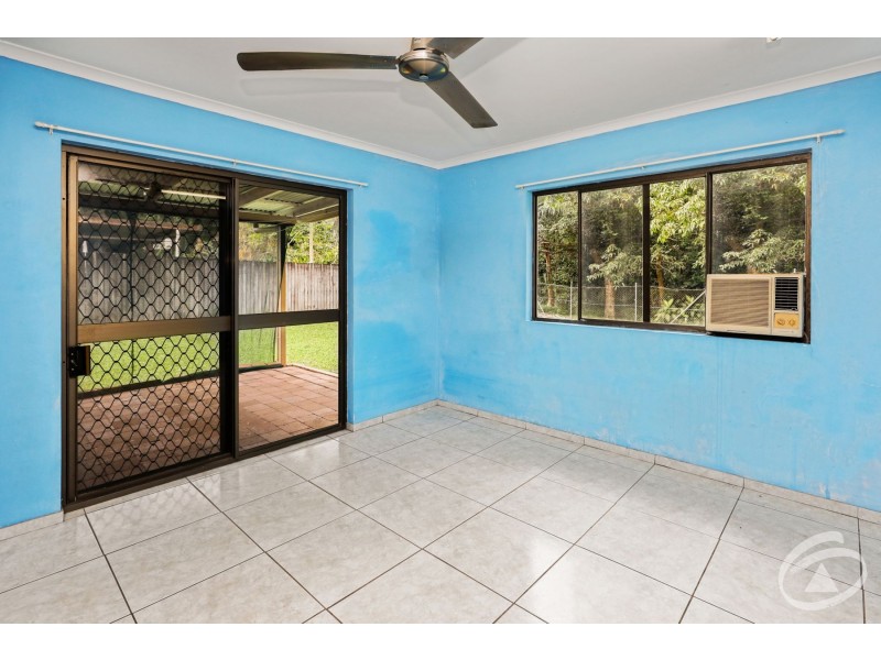 10 Pennine Close, Smithfield QLD 4878