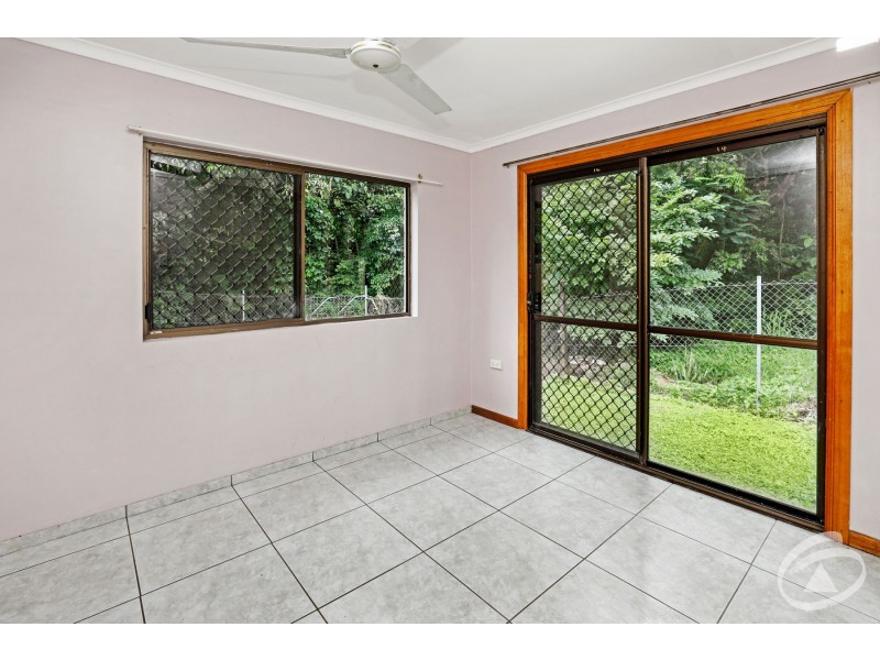 10 Pennine Close, Smithfield QLD 4878