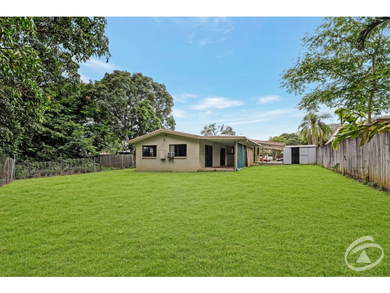 10 Pennine Close, Smithfield QLD 4878