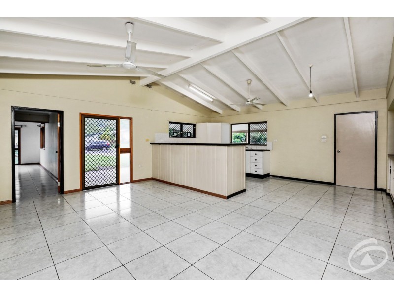 10 Pennine Close, Smithfield QLD 4878