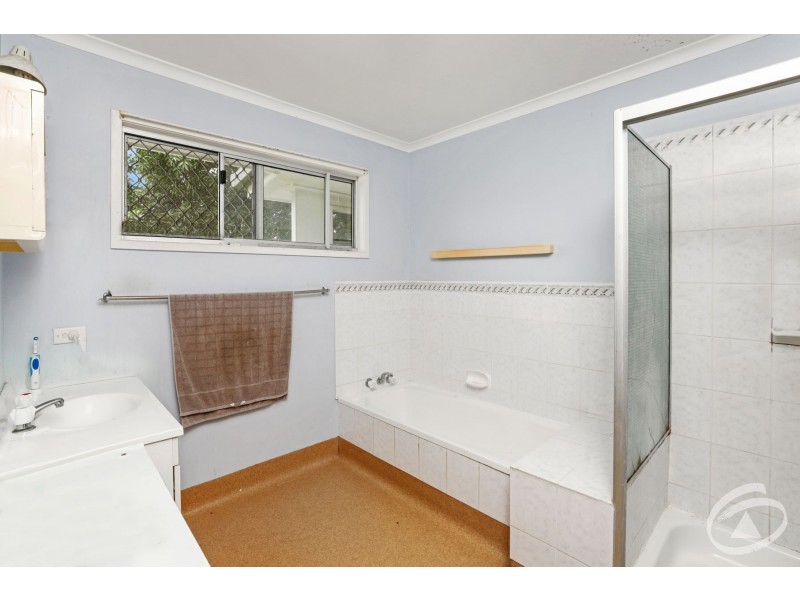 14 Serissa Street, Mooroobool QLD 4870