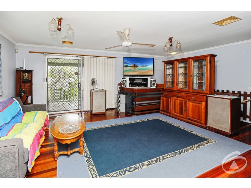 14 Serissa Street, Mooroobool QLD 4870