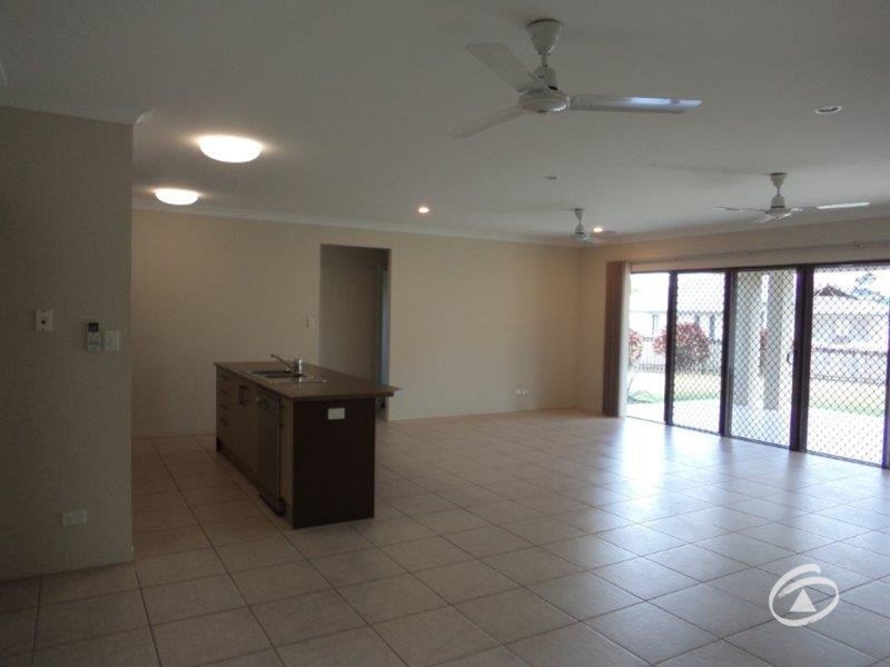 50 Sunbird Drive, Woree QLD 4868