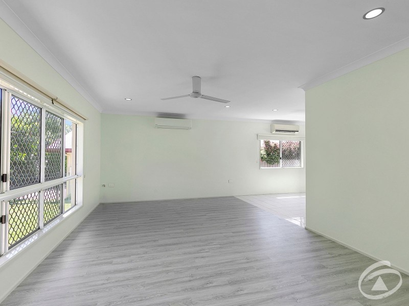 4 Clohesy Court, Kanimbla QLD 4870