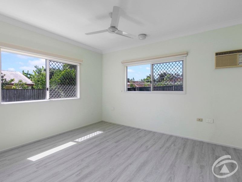 4 Clohesy Court, Kanimbla QLD 4870