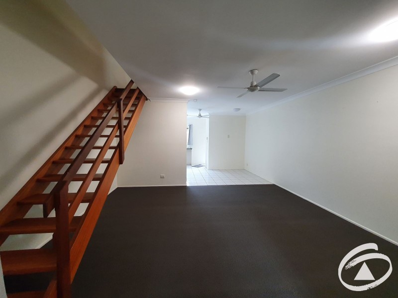 4/3 Miles Street, Manoora QLD 4870