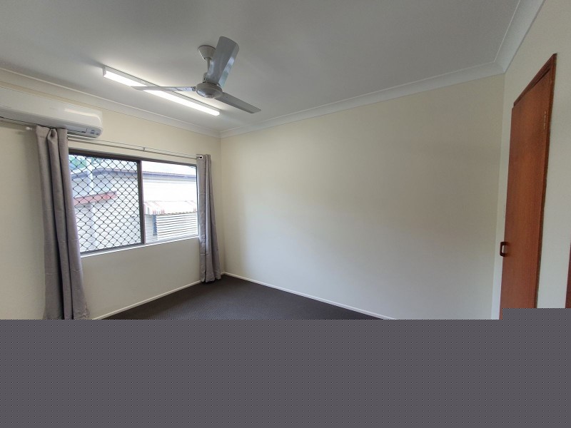 4/3 Miles Street, Manoora QLD 4870