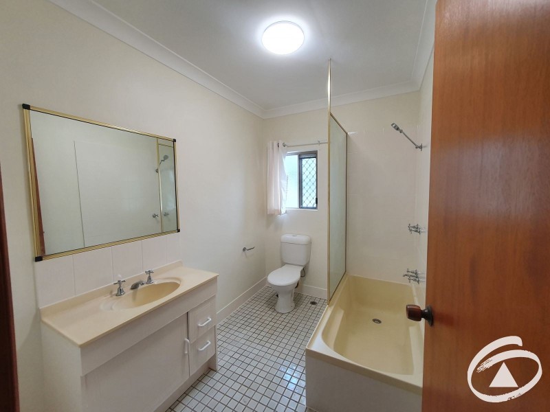 4/3 Miles Street, Manoora QLD 4870