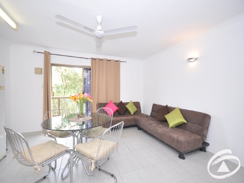 9/2 McPherson Close, Edge Hill QLD 4870