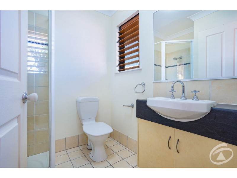 1/11-19 Stratford Parade, Stratford QLD 4870