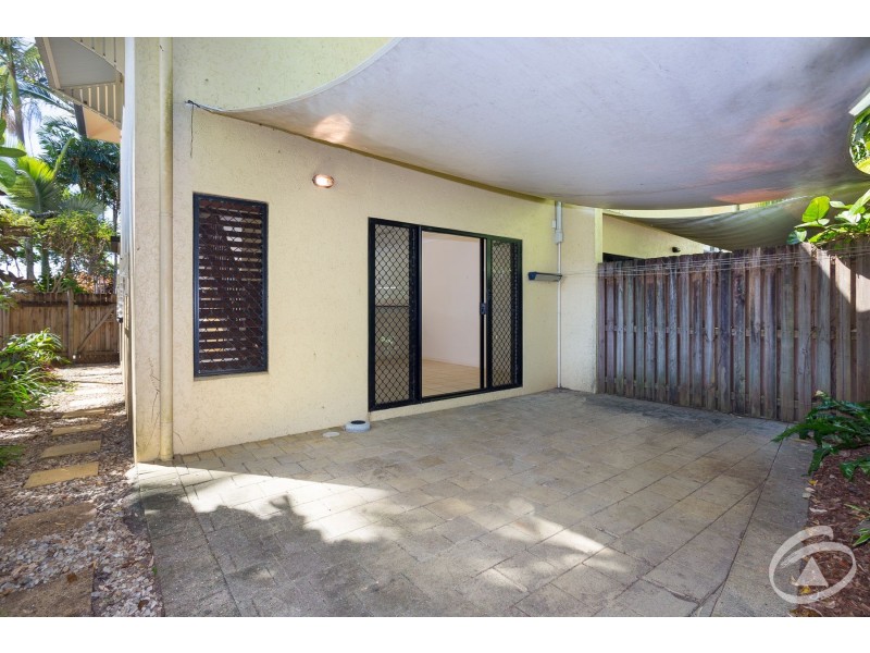 1/11-19 Stratford Parade, Stratford QLD 4870