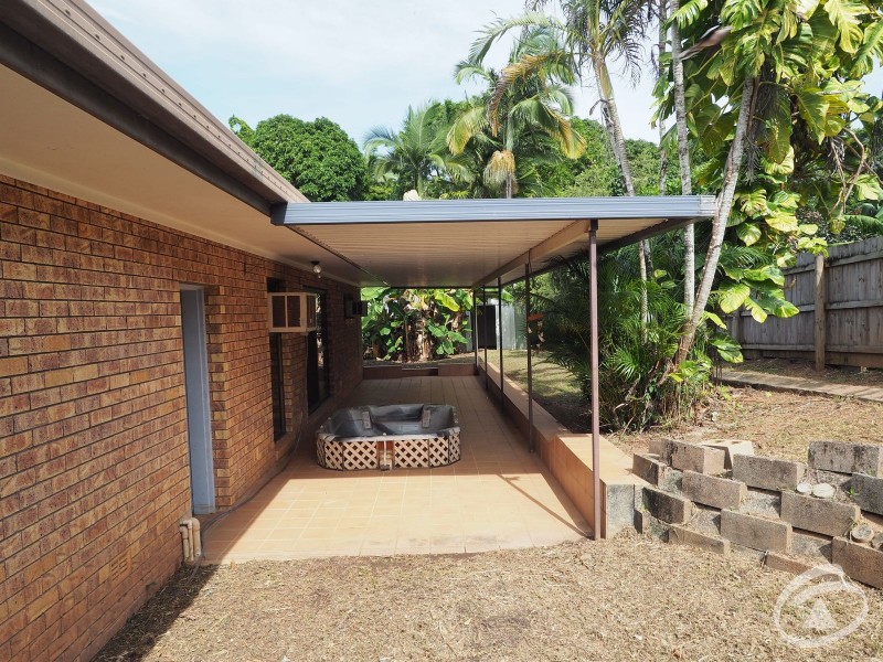 2 Begonia Place, Mooroobool QLD 4870