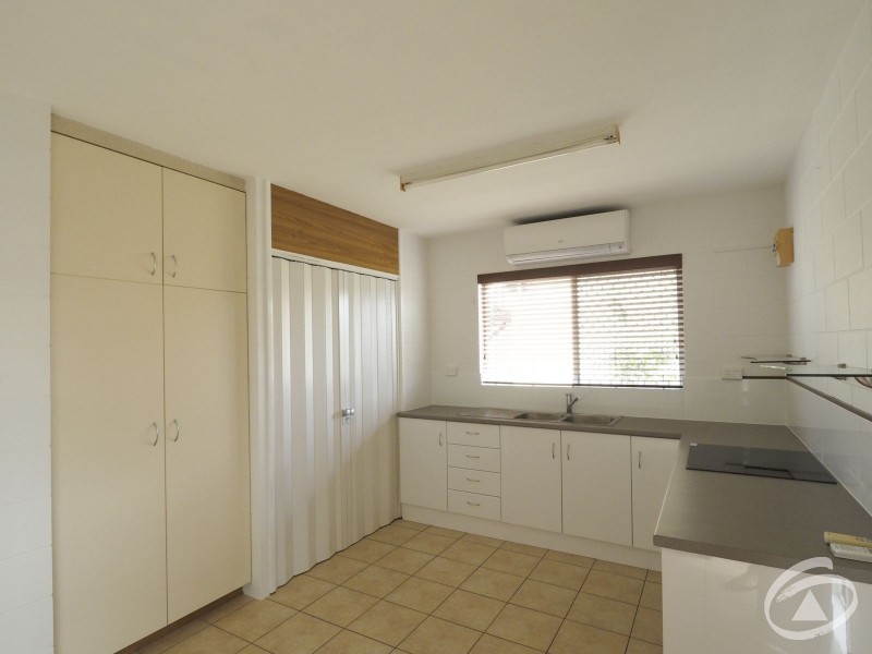 4/38-44 Boland Street, Westcourt QLD 4870