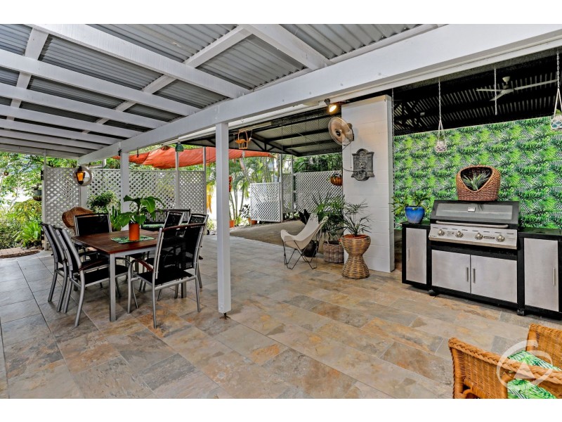 25 Carramar Crescent, Caravonica QLD 4878