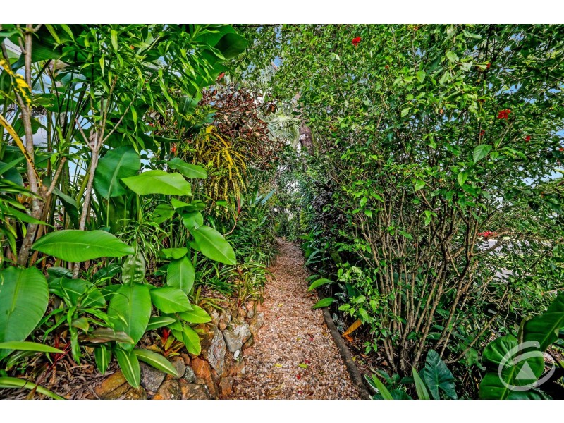 25 Carramar Crescent, Caravonica QLD 4878