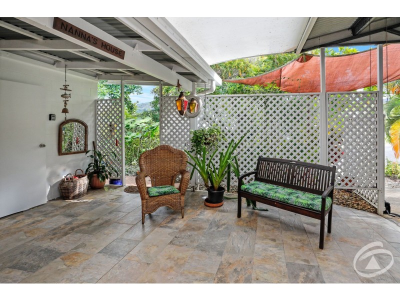 25 Carramar Crescent, Caravonica QLD 4878