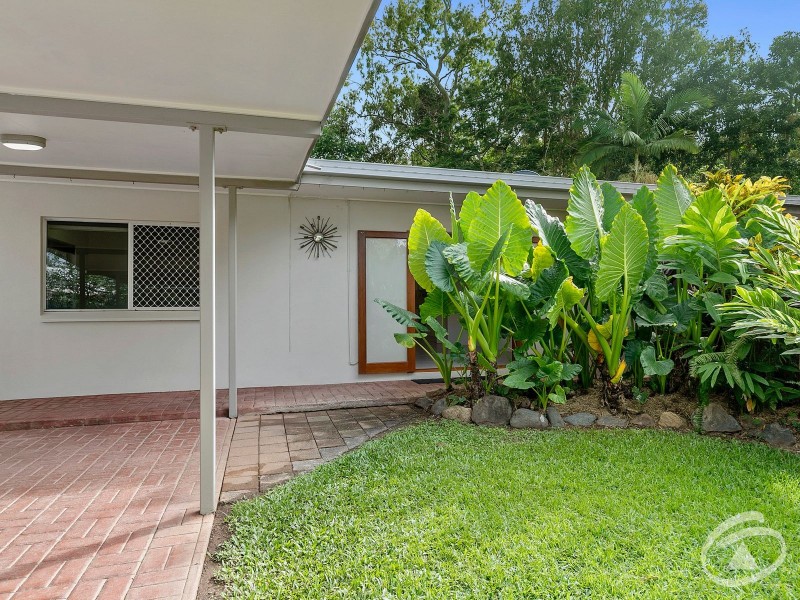 2/44 Mimosa Street, Holloways Beach QLD 4878