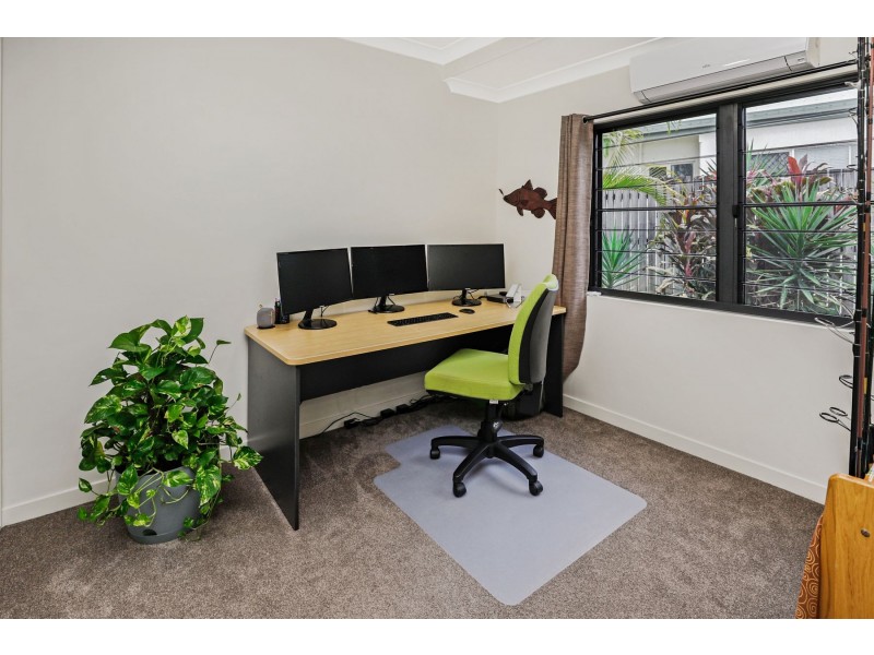 18 Whale Close, Kewarra Beach QLD 4879