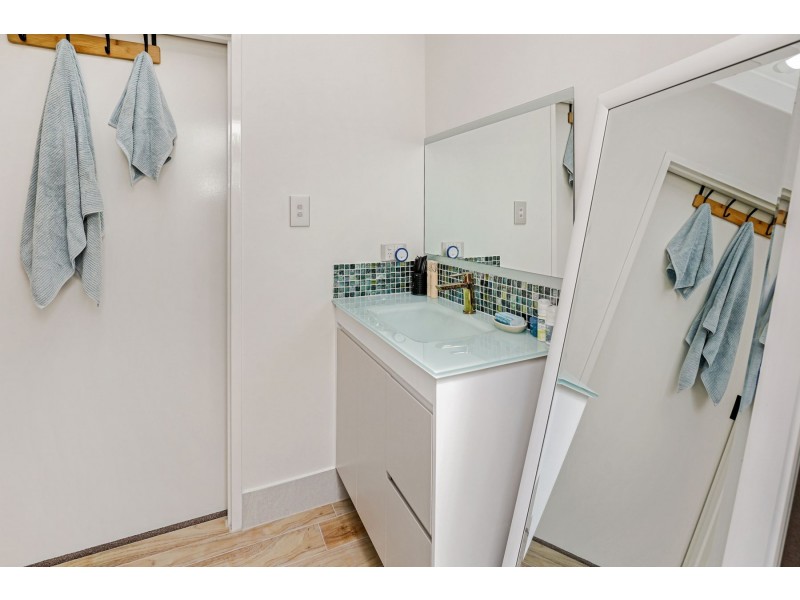 18 Whale Close, Kewarra Beach QLD 4879