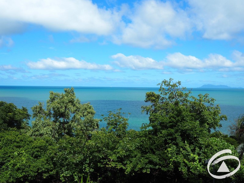 206/92-94 Moore Street, Trinity Beach QLD 4879