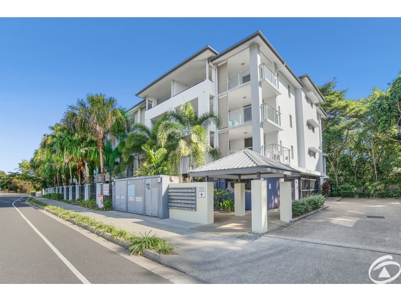 27/9-15 McLean Street, Cairns North QLD 4870