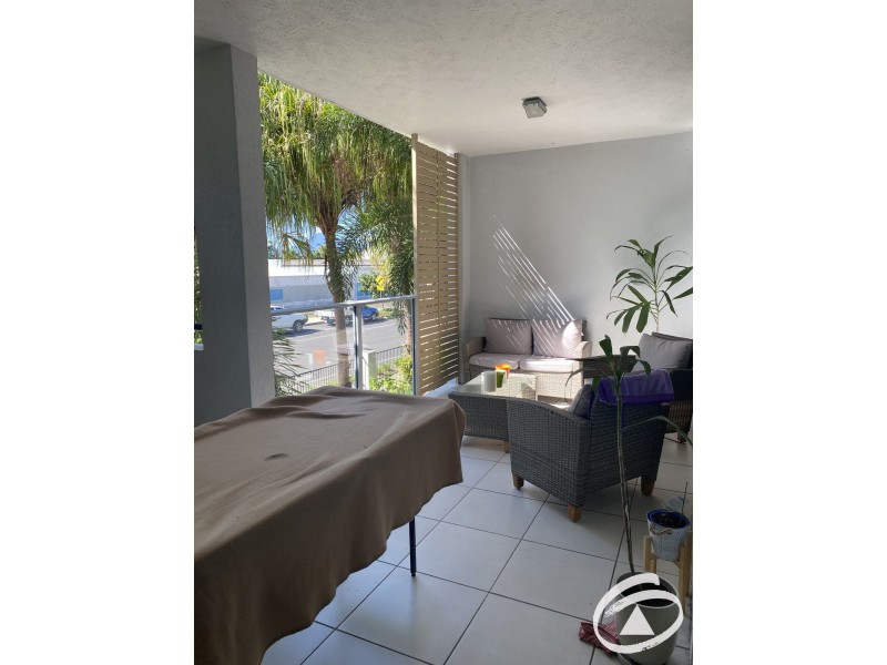27/9-15 McLean Street, Cairns North QLD 4870