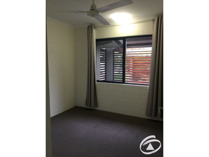 25 Mulligan Street, Manoora QLD 4870