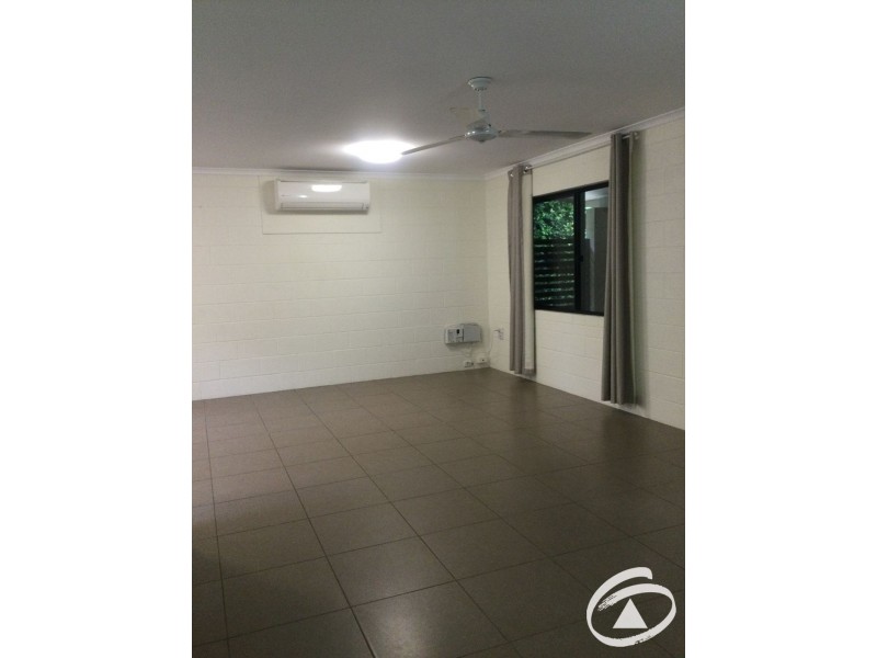 25 Mulligan Street, Manoora QLD 4870