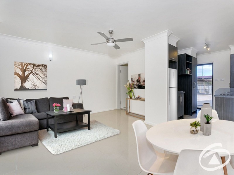 2/1 Sandown Close, Woree QLD 4868