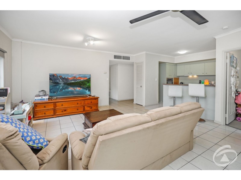 8/25-27 Digger Street, Cairns North QLD 4870