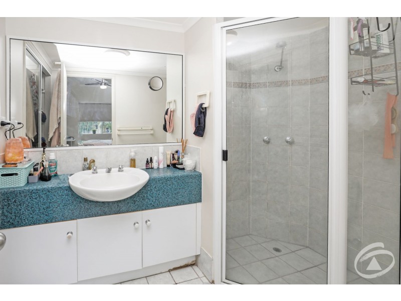 8/25-27 Digger Street, Cairns North QLD 4870