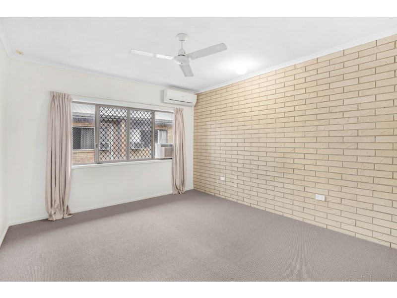 8/5 Grantala Street, Manoora QLD 4870